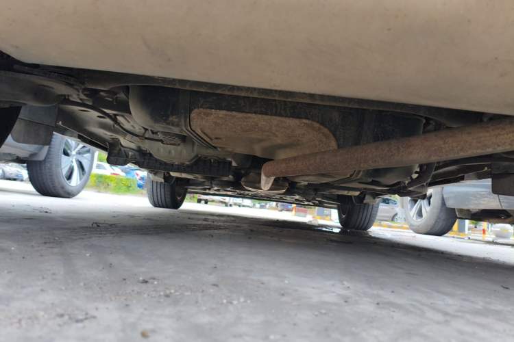 Used Buick Encore 2015 1.4T Automatic Two-Wheel Drive Urban Elite Version Chassis Rear