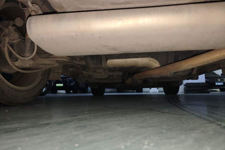 Used Buick Encore 2015 1.4T Automatic Two-Wheel Drive Urban Elite Version Chassis Rear