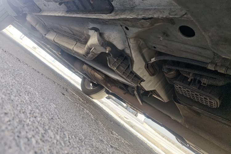 Used Buick Encore 2015 1.4T Automatic Two-Wheel Drive Urban Elite Version Chassis Rear Left