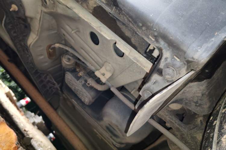 Used Buick Encore 2015 1.4T Automatic Two-Wheel Drive Urban Elite Version Chassis Rear Left