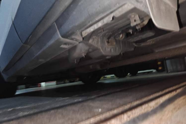 Used Buick Encore 2015 1.4T Automatic Two-Wheel Drive Urban Elite Version Chassis Rear Left