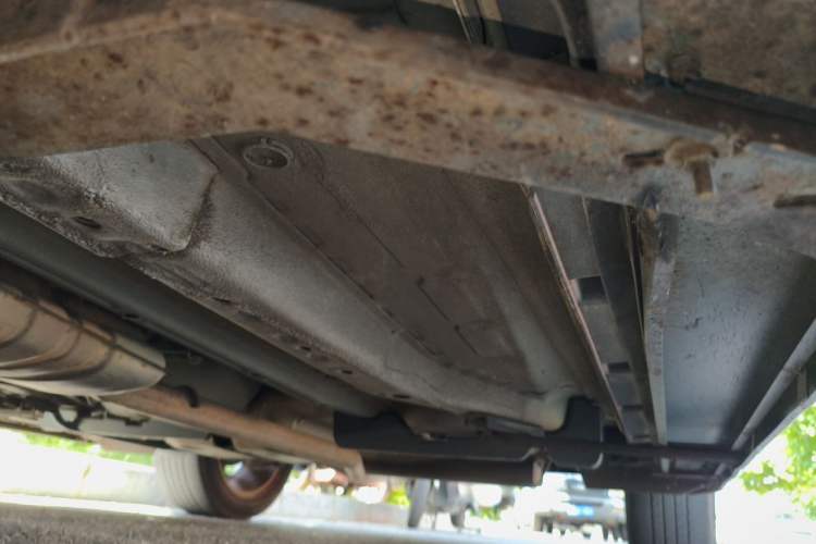 Used Buick Encore 2015 1.4T Automatic Two-Wheel Drive Urban Elite Version Chassis Rear Left