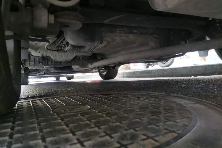 Used Buick Encore 2015 1.4T Automatic Two-Wheel Drive Urban Elite Version Chassis Rear Left