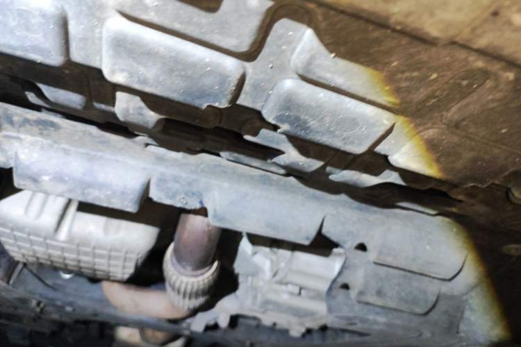 Used Buick Encore 2015 1.4T Automatic Two-Wheel Drive Urban Elite Version Chassis Rear Left