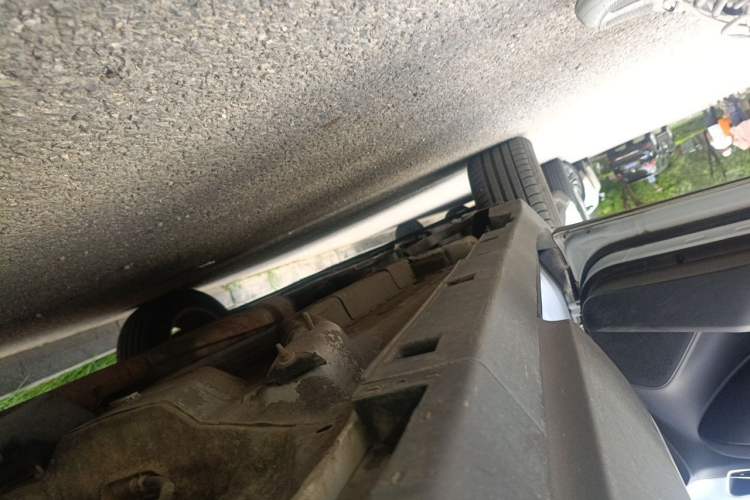 Used Buick Encore 2015 1.4T Automatic Two-Wheel Drive Urban Elite Version Chassis Rear Left