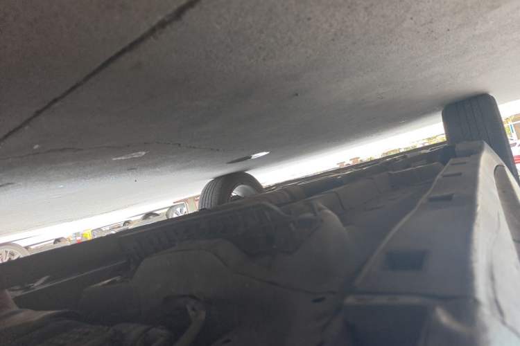 Used Buick Encore 2015 1.4T Automatic Two-Wheel Drive Urban Elite Version Chassis Rear Left