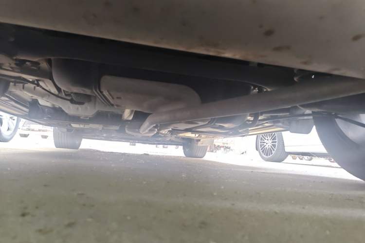 Used Buick Encore 2015 1.4T Automatic Two-Wheel Drive Urban Elite Version Chassis Rear