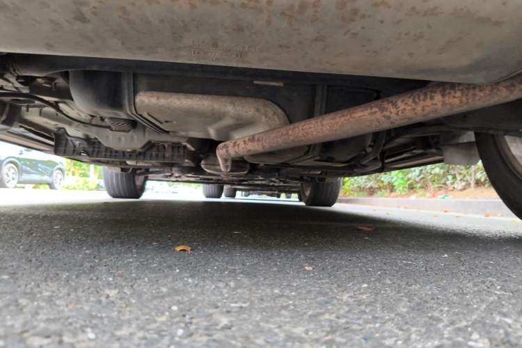 Used Buick Encore 2015 1.4T Automatic Two-Wheel Drive Urban Elite Version Chassis Rear