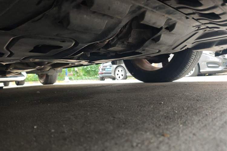 Used Buick Encore 2015 1.4T Automatic Two-Wheel Drive Urban Elite Version Chassis Rear