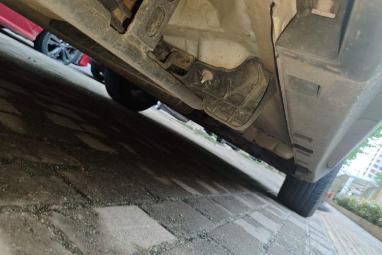 Used Buick Encore 2015 1.4T Automatic Two-Wheel Drive Urban Elite Version Chassis Rear Right