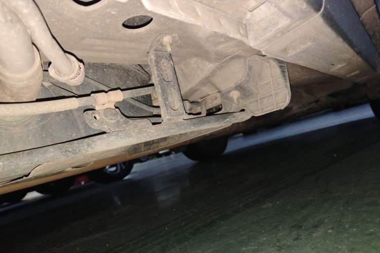 Used Buick Encore 2015 1.4T Automatic Two-Wheel Drive Urban Elite Version Chassis Rear Right