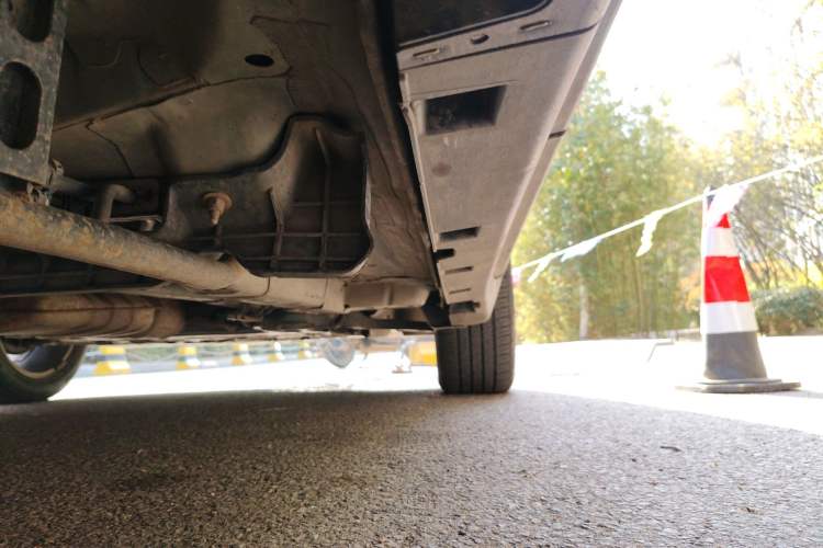 Used Buick Encore 2015 1.4T Automatic Two-Wheel Drive Urban Elite Version Chassis Rear Right
