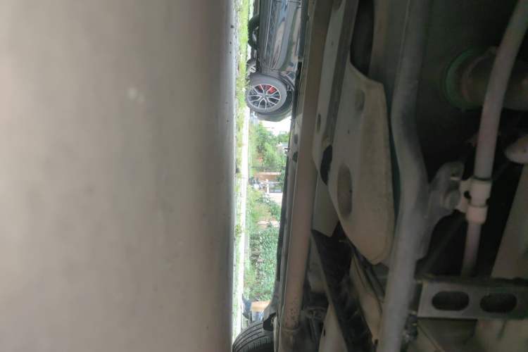 Used Buick Encore 2015 1.4T Automatic Two-Wheel Drive Urban Elite Version Chassis Rear Right