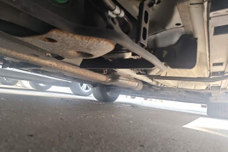 Used Buick Encore 2015 1.4T Automatic Two-Wheel Drive Urban Elite Version Chassis Rear Right