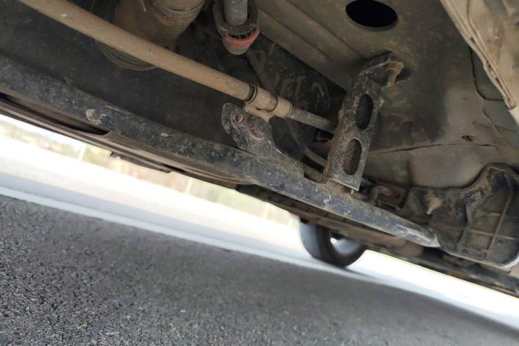 Used Buick Encore 2015 1.4T Automatic Two-Wheel Drive Urban Elite Version Chassis Rear Right