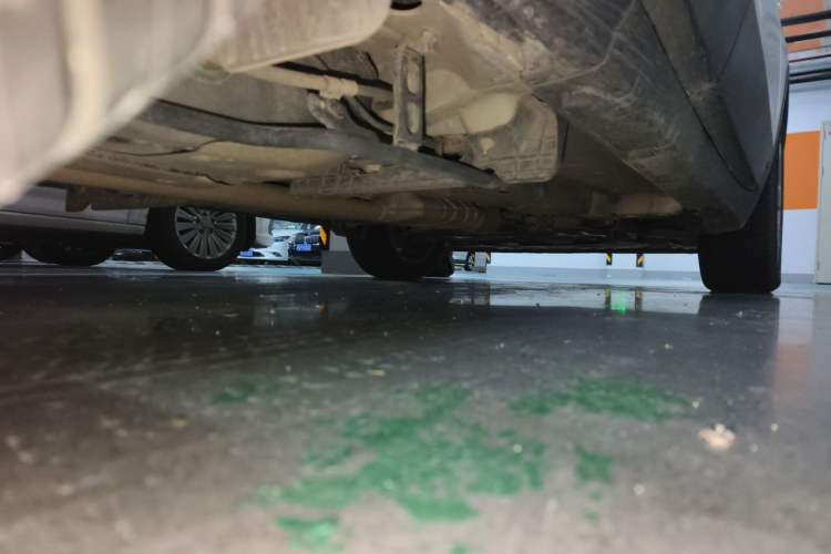 Used Buick Encore 2015 1.4T Automatic Two-Wheel Drive Urban Elite Version Chassis Rear Right