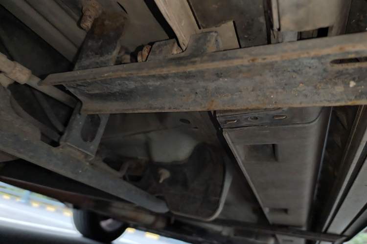 Used Buick Encore 2015 1.4T Automatic Two-Wheel Drive Urban Elite Version Chassis Rear Right