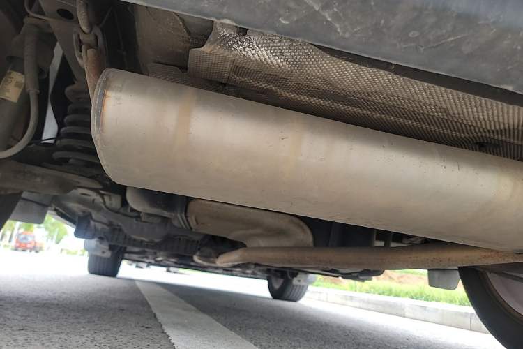 Used Buick Encore 2015 1.4T Automatic Two-Wheel Drive Urban Elite Version Chassis Rear