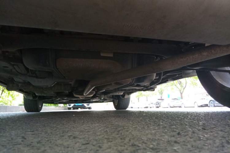 Used Buick Encore 2015 1.4T Automatic Two-Wheel Drive Urban Elite Version Chassis Rear