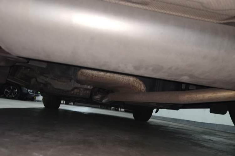 Used Buick Encore 2015 1.4T Automatic Two-Wheel Drive Urban Elite Version Chassis Rear