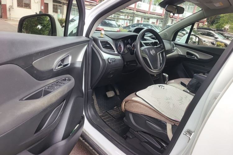 Used Buick Encore 2015 1.4T Automatic Two-Wheel Drive Urban Elite Version Driver Seat