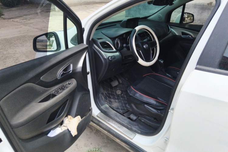 Used Buick Encore 2015 1.4T Automatic Two-Wheel Drive Urban Elite Version Driver Seat