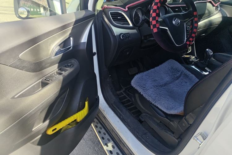 Used Buick Encore 2015 1.4T Automatic Two-Wheel Drive Urban Elite Version Driver Seat