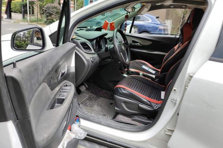 Used Buick Encore 2015 1.4T Automatic Two-Wheel Drive Urban Elite Version Driver Seat