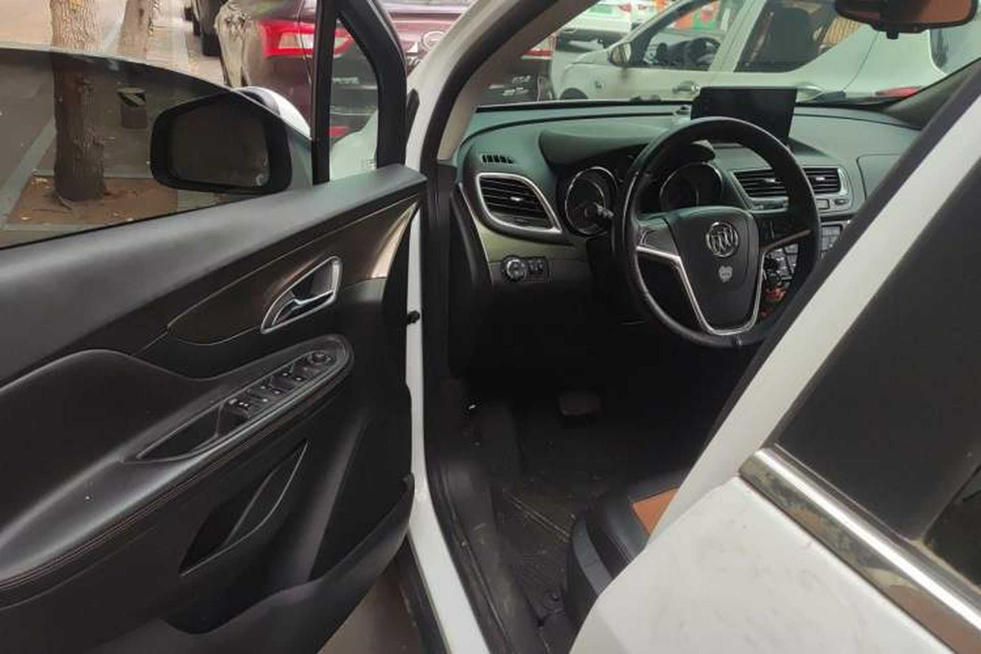 Used Buick Encore 2015 1.4T Automatic All-Wheel-Drive Flagship Model Driver Seat