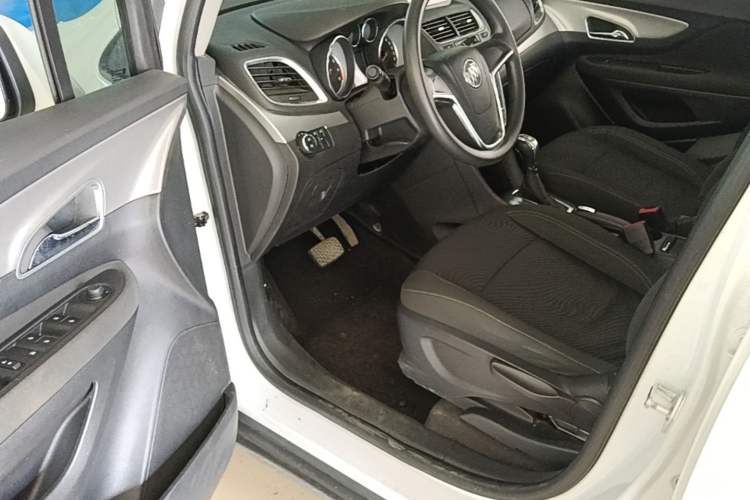 Used Buick Encore 2015 1.4T Automatic Two-Wheel Drive Urban Elite Version Driver Seat