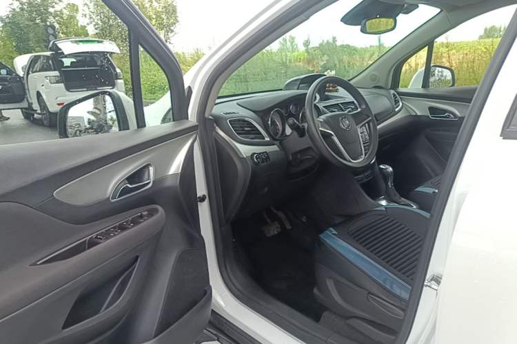 Used Buick Encore 2015 1.4T Automatic Two-Wheel Drive Urban Elite Version Driver Seat