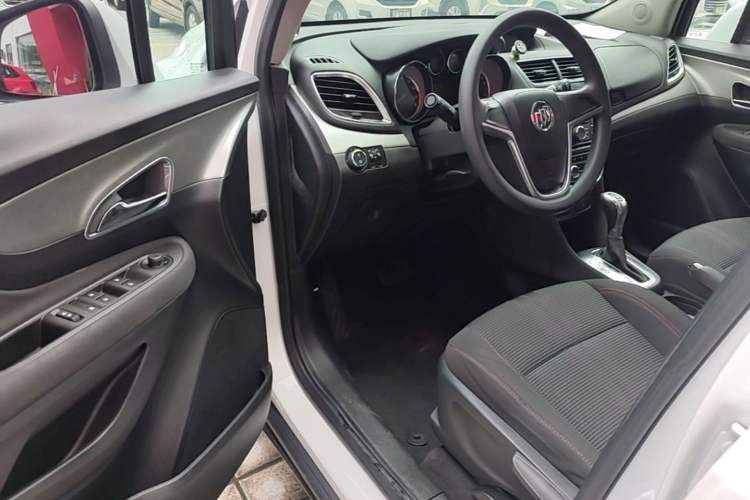 Used Buick Encore 2015 1.4T Automatic Two-Wheel Drive Urban Elite Version Driver Seat
