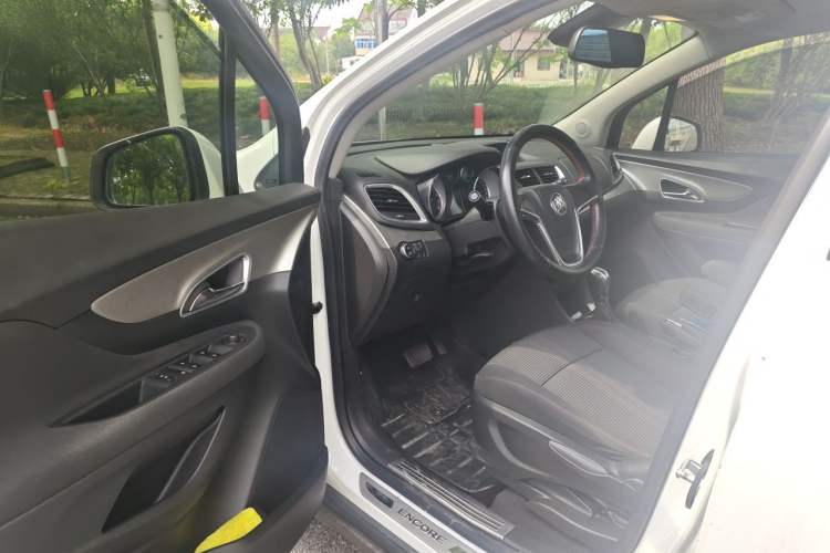 Used Buick Encore 2015 1.4T Automatic Two-Wheel Drive Urban Elite Version Driver Seat