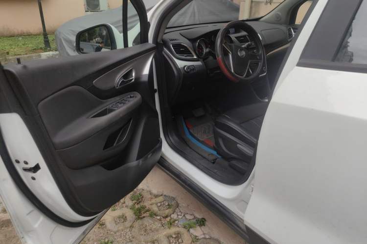 Used Buick Encore 2015 1.4T Automatic Two-Wheel Drive Urban Elite Version Driver Seat
