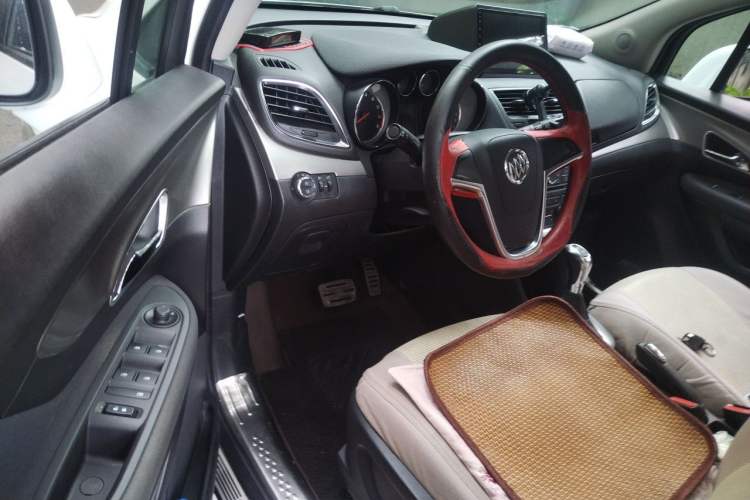 Used Buick Encore 2015 1.4T Automatic Two-Wheel Drive Urban Elite Version Driver Seat