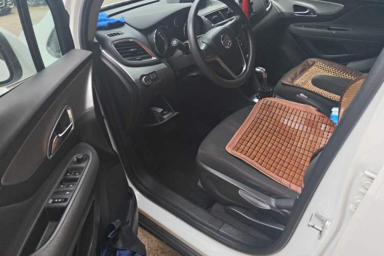 Used Buick Encore 2015 1.4T Automatic Two-Wheel Drive Urban Elite Version Driver Seat
