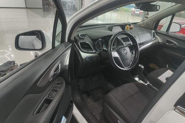Used Buick Encore 2015 1.4T Automatic Two-Wheel Drive Urban Elite Version Driver Seat