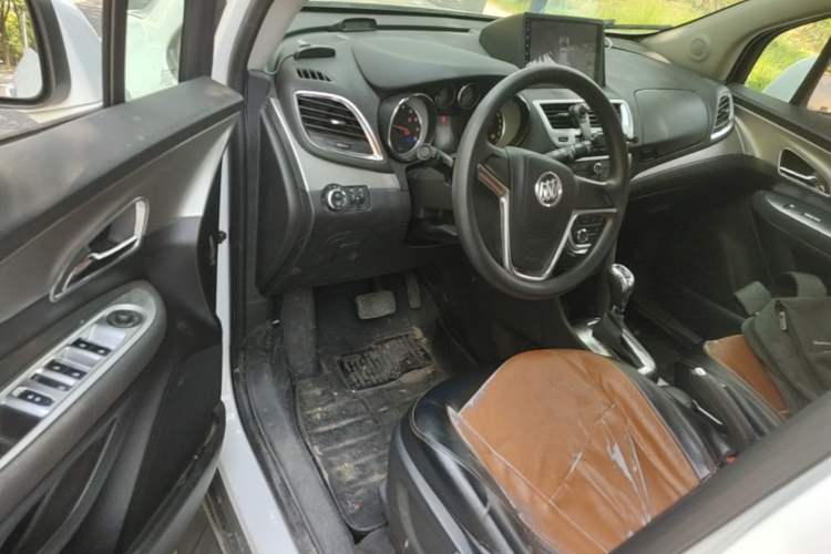 Used Buick Encore 2015 1.4T Automatic Two-Wheel Drive Urban Elite Version Driver Seat