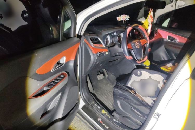 Used Buick Encore 2015 1.4T Automatic Two-Wheel Drive Urban Elite Version Driver Seat
