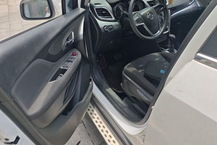 Used Buick Encore 2015 1.4T Automatic Two-Wheel Drive Urban Elite Version Driver Seat