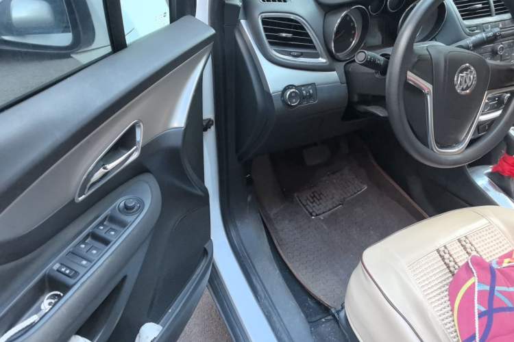 Used Buick Encore 2015 1.4T Automatic Two-Wheel Drive Urban Elite Version Driver Seat