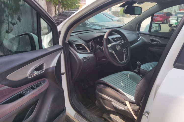 Used Buick Encore 2015 1.4T Manual Two-Wheel Drive Urban Advanced Model Driver Seat