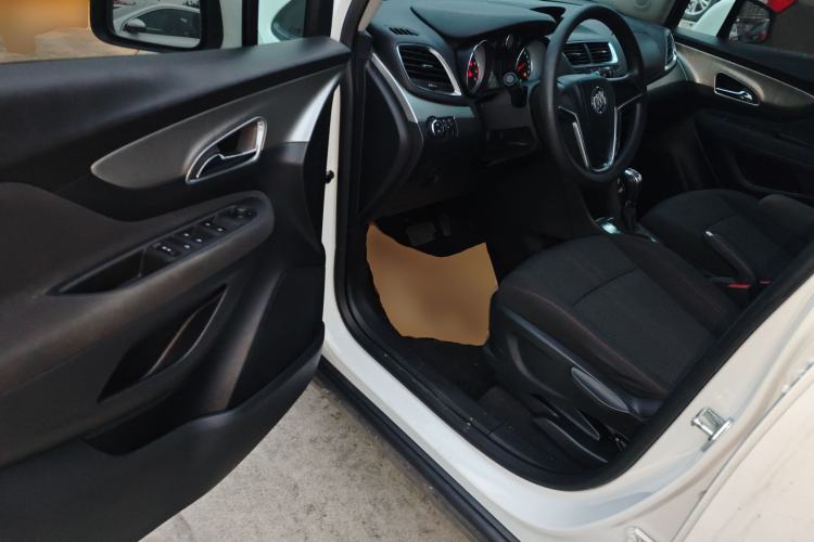 Used Buick Encore 2015 1.4T Automatic Two-Wheel Drive Urban Elite Version Driver Seat
