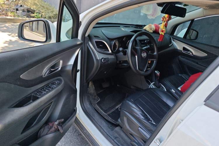 Used Buick Encore 2015 1.4T Automatic Two-Wheel Drive Urban Elite Version Driver Seat