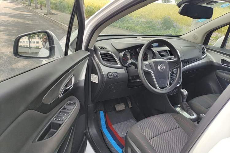 Used Buick Encore 2015 1.4T Automatic Two-Wheel Drive Urban Elite Version Driver Seat
