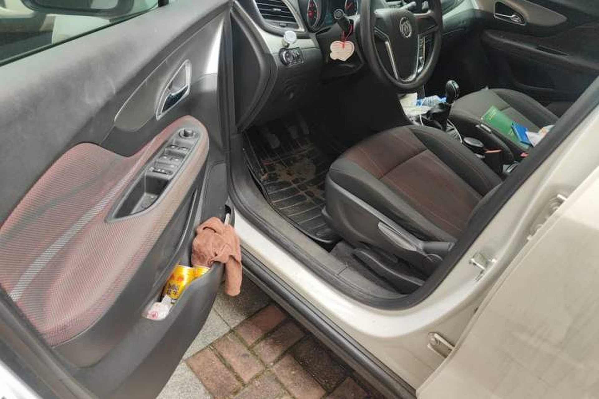 Used Buick Encore 2015 1.4T Manual Two-Wheel Drive Urban Advanced Model Driver Seat