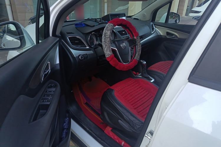 Used Buick Encore 2015 1.4T Automatic Two-Wheel Drive Urban Elite Version Driver Seat