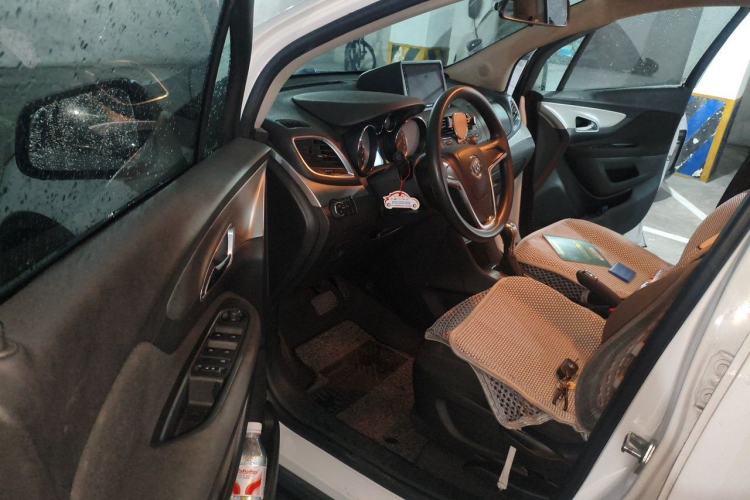 Used Buick Encore 2015 1.4T Automatic Two-Wheel Drive Urban Elite Version Driver Seat