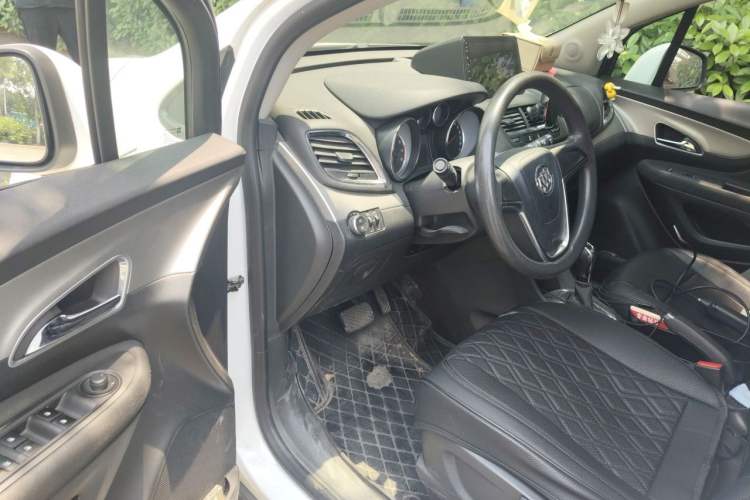Used Buick Encore 2015 1.4T Automatic Two-Wheel Drive Urban Elite Version Driver Seat