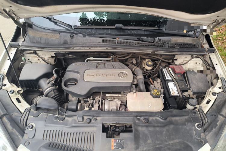Used Buick Encore 2015 1.4T Automatic Two-Wheel Drive Urban Elite Version Engine Bay